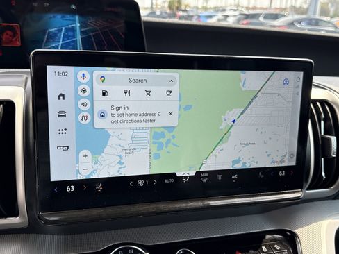 Certified 2025 Ford Expedition Active image 21