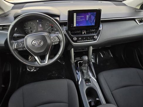 Used 2024 Toyota Corolla Cross LE FWD image 13
