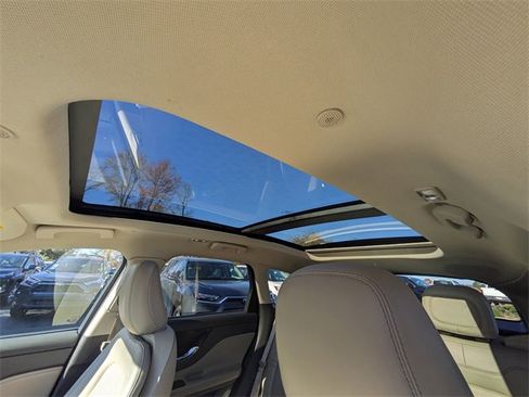 Used 2022 Lincoln Corsair Reserve w/ Equipment Group 201A image 21