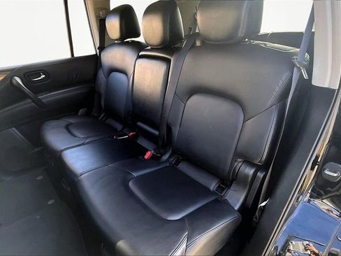 Used 2022 Nissan Armada SV image 26
