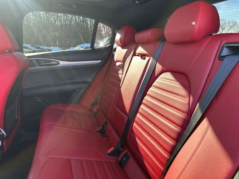 Used 2024 Alfa Romeo Stelvio Veloce image 22