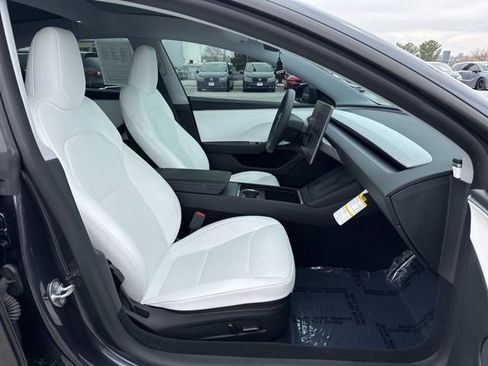 Used 2025 Tesla Model 3 Long Range AWD/4WD image 10
