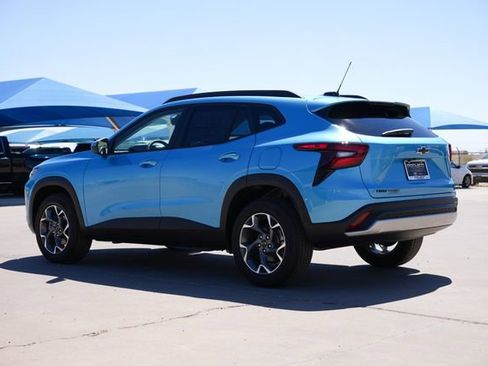 New 2026 Chevrolet Trax LT w/ Driver Confidence Package image 6