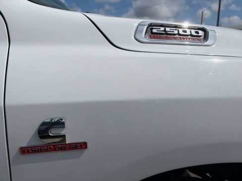 Used 2022 RAM 2500 Big Horn AWD/4WD image 38