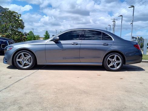 Used 2019 Mercedes-Benz E 300 image 4