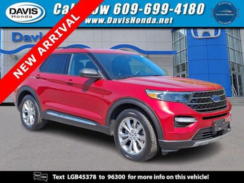 Used 2020 Ford Explorer XLT w/ Equipment Group 202A AWD/4WD image 1