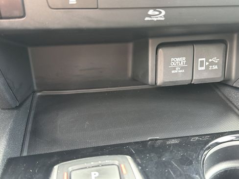 Used 2021 Honda Pilot Touring image 14