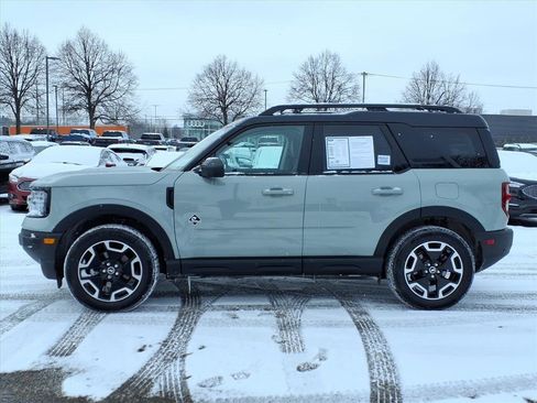 Used 2023 Ford Bronco Sport Outer Banks image 2