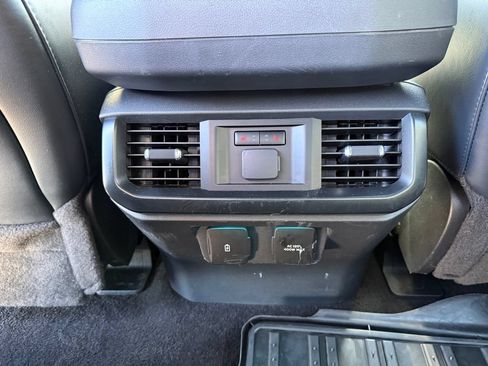 Used 2023 Ford F150 Raptor AWD/4WD image 17