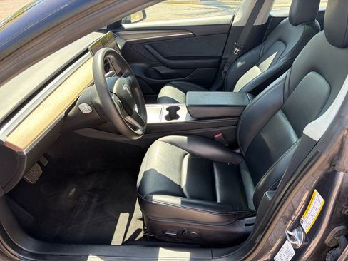 Used 2022 Tesla Model 3 RWD image 8