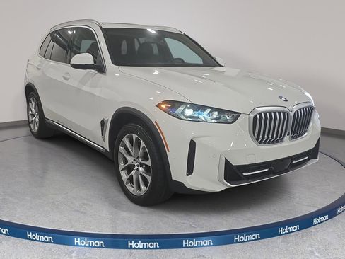 Certified 2025 BMW X5 sDrive40i w/ Parking Assistance Package RWD image 3