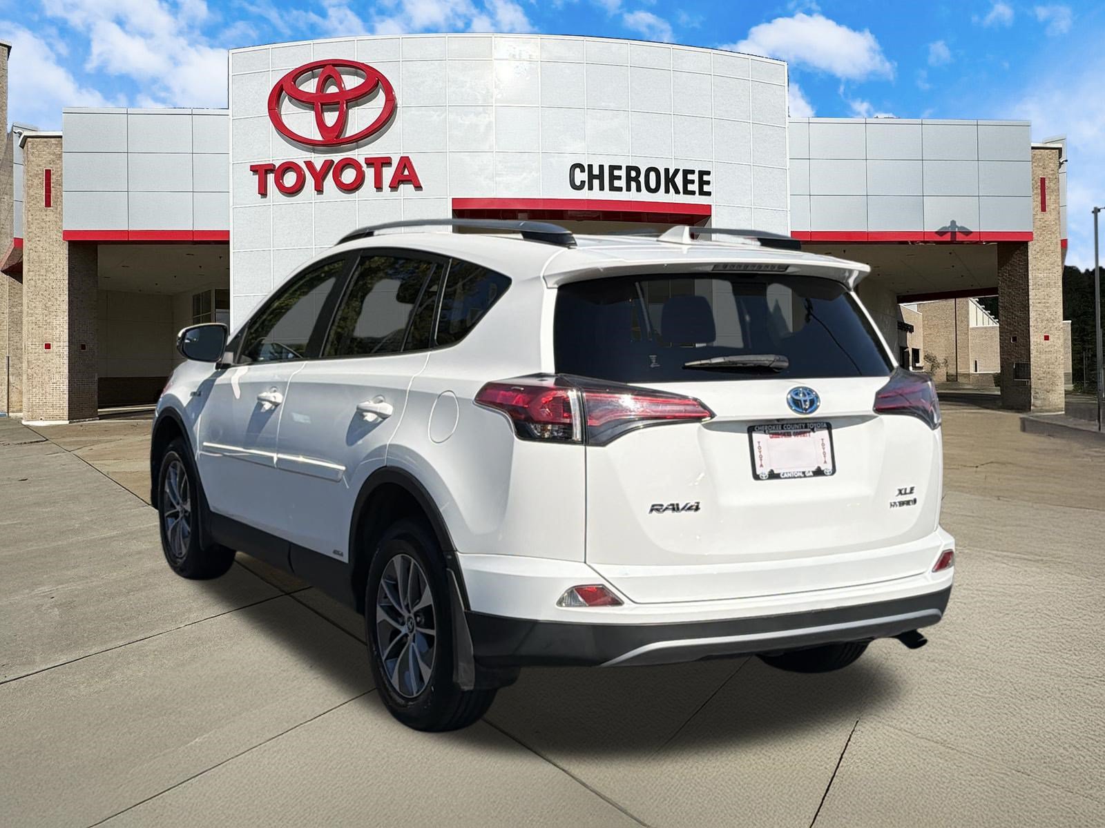 Used 2018 Toyota RAV4 XLE w/ Protection Package AWD/4WD image 7
