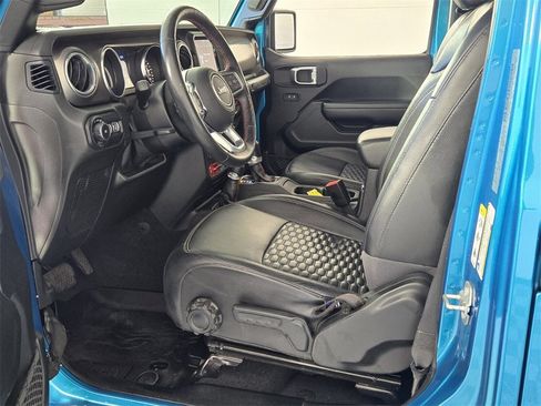 Used 2019 Jeep Wrangler Unlimited Rubicon image 12