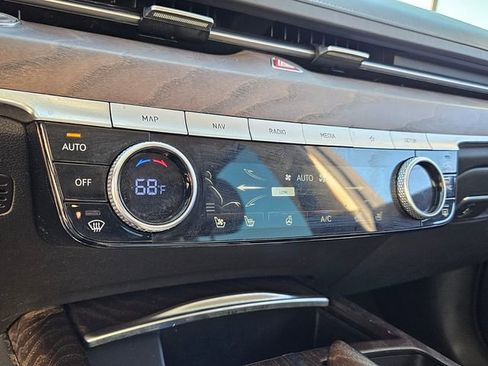 Used 2022 Genesis G80 2.5T w/ Advanced Package image 22