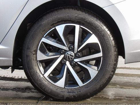 Used 2025 Volkswagen Jetta S image 30