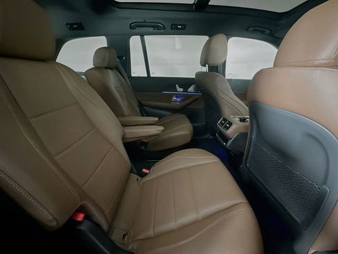 New 2026 Mercedes-Benz GLS 450 4MATIC image 29