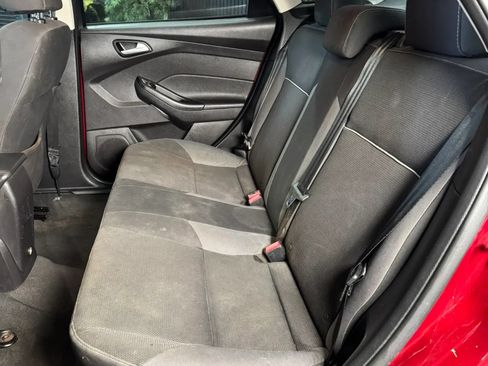 Used 2014 Ford Focus SE FWD image 10