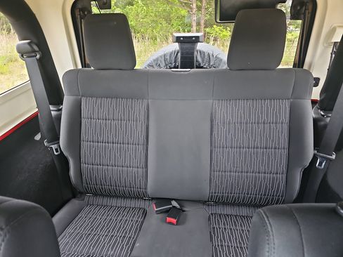 Used 2011 Jeep Wrangler Sport AWD/4WD image 16