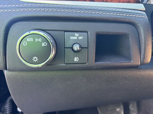 Used 2012 Cadillac Escalade Platinum image 22