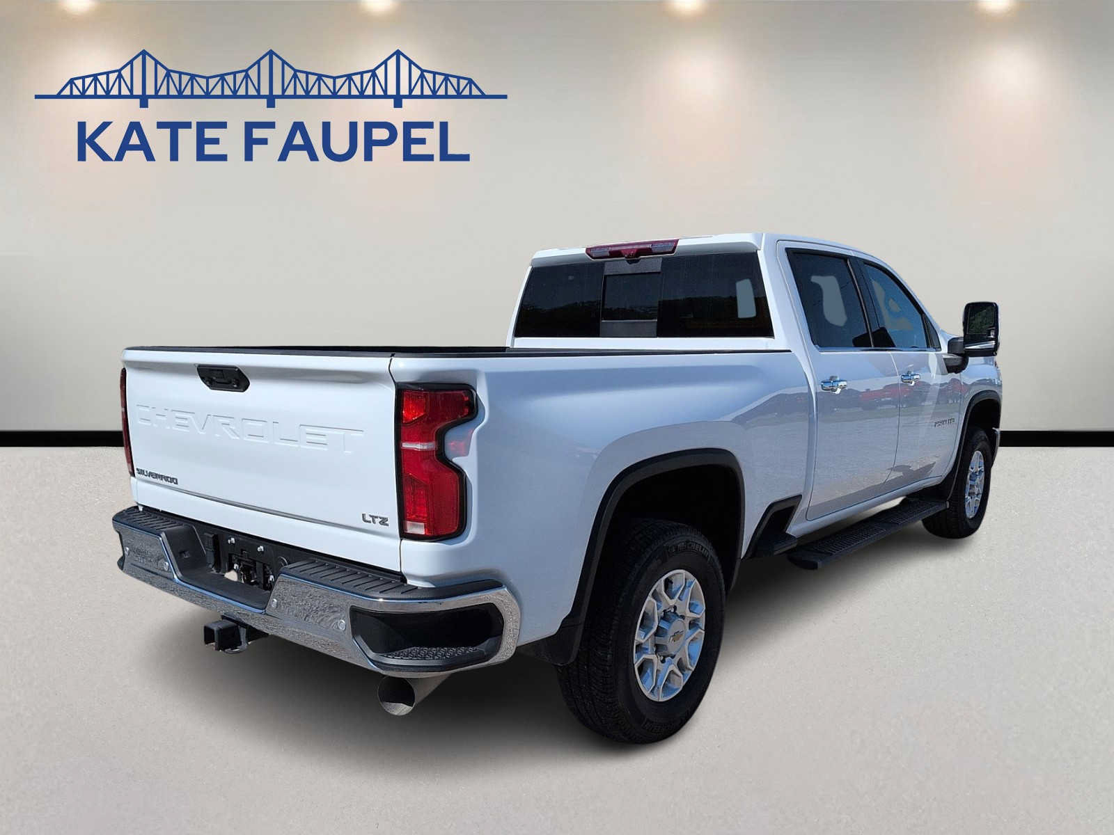 Used 2025 Chevrolet Silverado 2500 LTZ w/ LTZ Premium Package AWD/4WD image 7