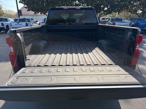 Used 2025 Chevrolet Silverado 2500 Custom w/ Custom Value Package image 13