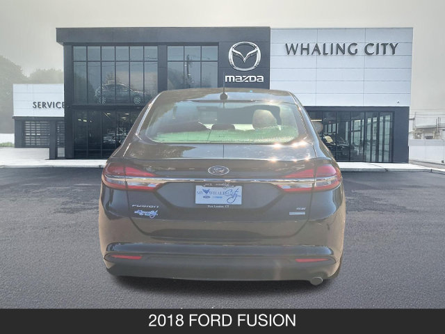 Used 2018 Ford Fusion SE w/ Fusion SE Technology Package FWD image 7