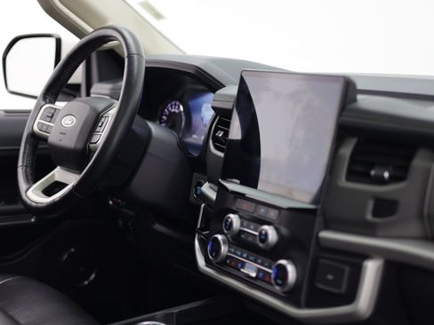 Used 2022 Ford Expedition XLT AWD/4WD image 47