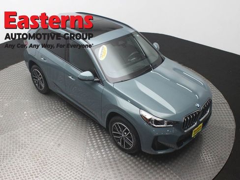 Used 2024 BMW X1 xDrive28i w/ M Sport Package AWD/4WD image 3