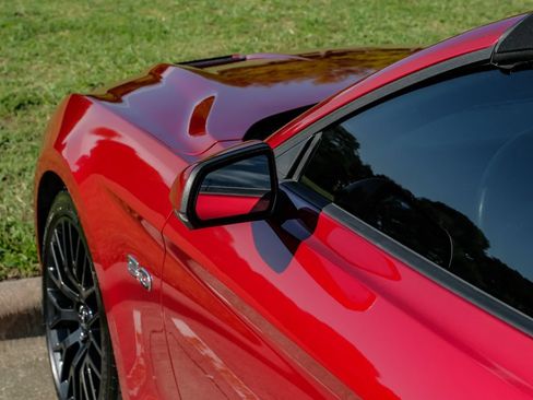 Used 2019 Ford Mustang GT Premium w/ GT Performance Package RWD image 40