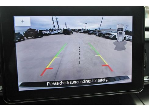 Used 2022 Ford Explorer XLT w/ Equipment Group 202A image 26