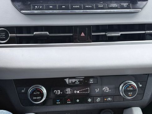 Used 2023 Mitsubishi Outlander SEL image 11