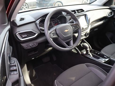 Used 2023 Chevrolet TrailBlazer LT w/ Convenience Package image 11