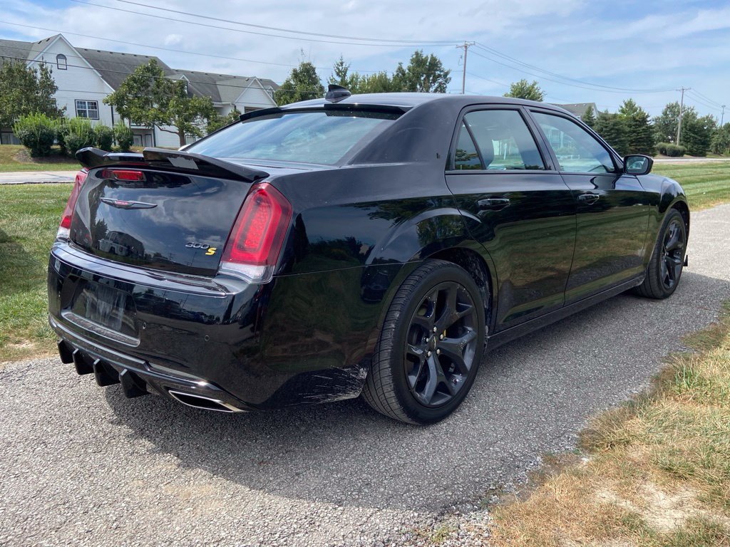 Used 2022 Chrysler 300 S RWD image 5