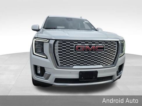 Used 2024 GMC Yukon Denali w/ Advanced Technology Package image 3