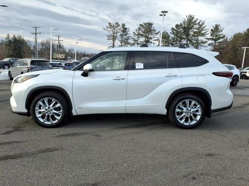 New 2026 Toyota Highlander Limited image 6