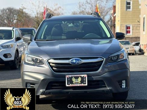 Used 2022 Subaru Outback Premium image 2