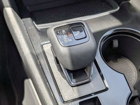 Used 2025 Nissan Rogue SV AWD/4WD image 21