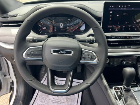 New 2026 Jeep Compass Limited AWD/4WD image 13