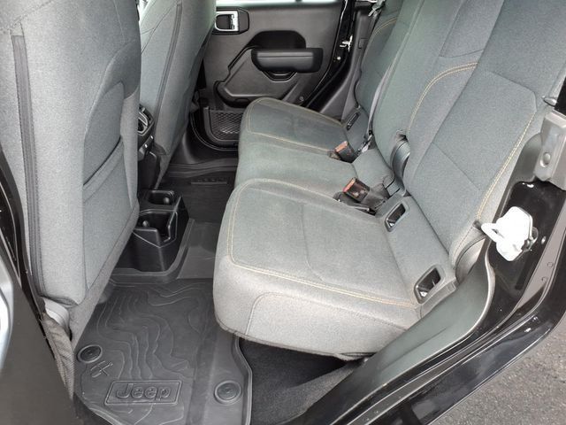 Used 2025 Jeep Gladiator Sport AWD/4WD image 14