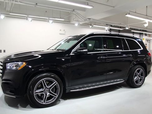 Certified 2025 Mercedes-Benz GLS 450 4MATIC image 16