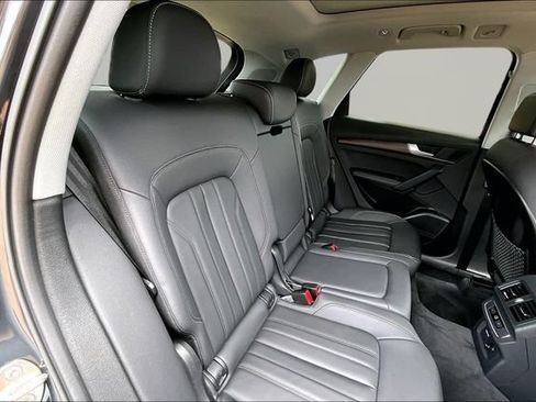 Used 2023 Audi Q5 Premium w/ Premium Plus Package AWD/4WD image 29