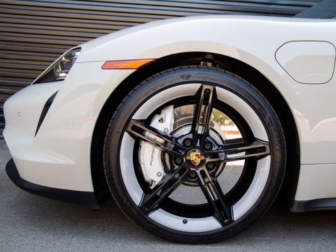 Certified 2023 Porsche Taycan RWD image 8