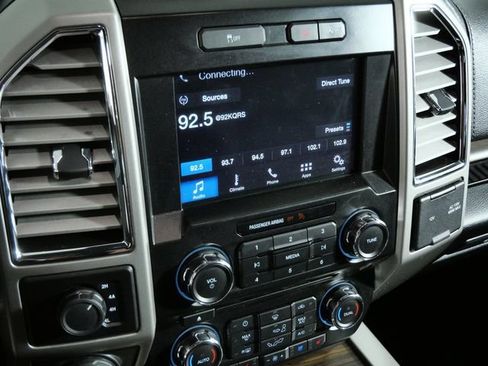 Used 2016 Ford F150 Lariat w/ Equipment Group 501A Mid AWD/4WD image 22