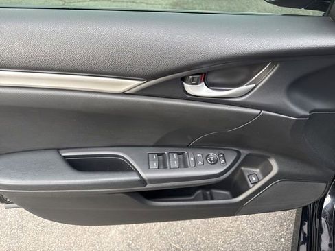 Used 2020 Honda Civic Sport image 2