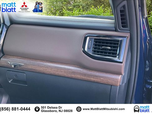 Used 2023 Nissan Titan Platinum Reserve w/ Moonroof Package image 18