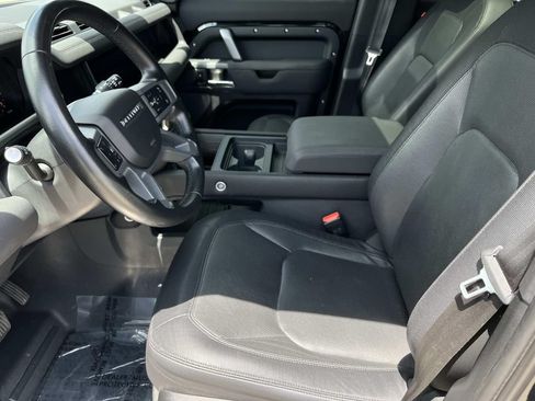 Certified 2023 Land Rover Defender 110 X-Dynamic SE AWD/4WD image 12