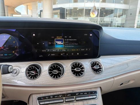 Used 2023 Mercedes-Benz E 450 Coupe image 9