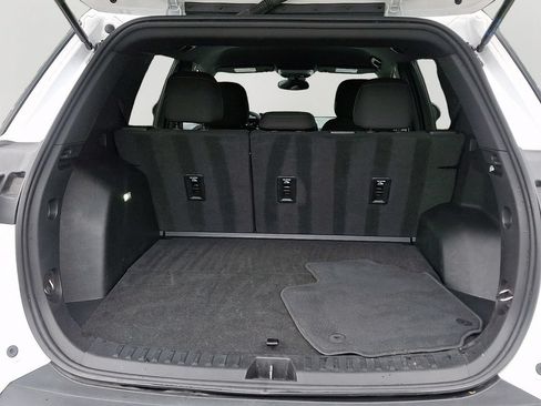 Used 2025 Chevrolet Equinox LT FWD image 27