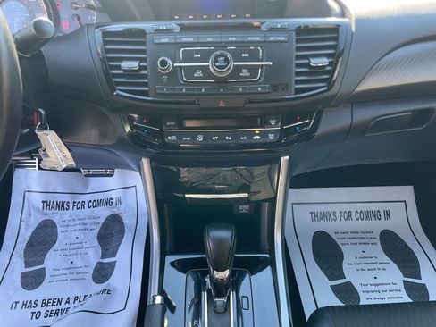 Used 2017 Honda Accord Sport image 21