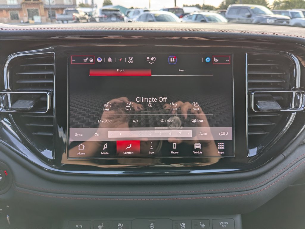 Used 2025 Dodge Durango R/T AWD/4WD image 32